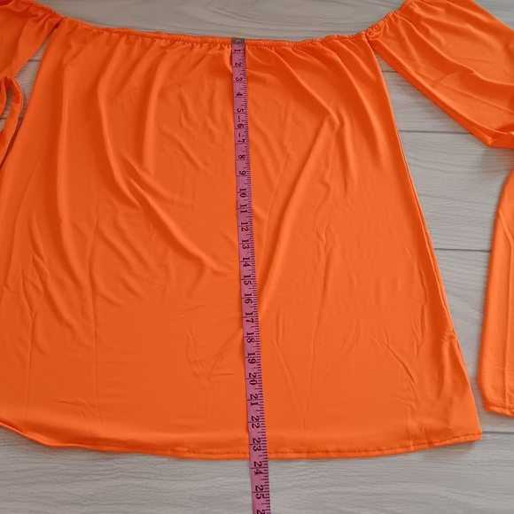 Plus Size Orange One-Shoulder Solid Color Strap Shorts Two-Pieces - Picture 5 of 13